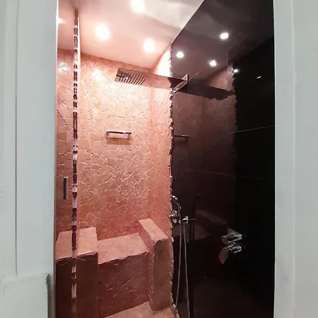 Tiffany & Babylon Luxury Apartmanhotel