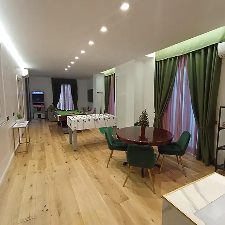 Tiffany & Babylon Luxury Aparthotel Napoli