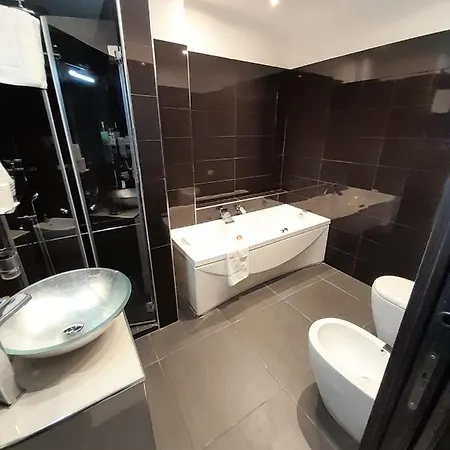 Tiffany & Babylon Luxury Hotel apartamentowy