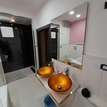 Hotel apartamentowy Tiffany & Babylon Luxury 4*