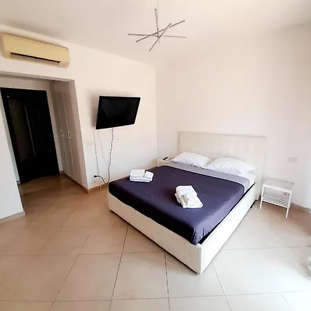 Apartahotel Tiffany & Babylon Luxury 4*