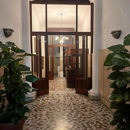 Aparthotel Tiffany & Babylon Luxury