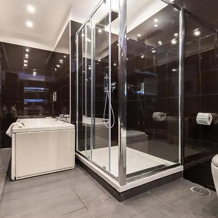 Tiffany & Babylon Luxury Apartahotel