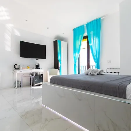 Tiffany & Babylon Luxury Hotel apartamentowy