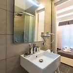 Tiffany & Babylon Luxury Aparthotel