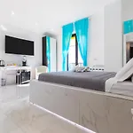Aparthotel Tiffany & Babylon Luxury Neapol
