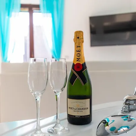 Hotel apartamentowy Tiffany & Babylon Luxury 5*